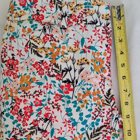 NY and C Floral stretch  pants - Picture 6 of 9